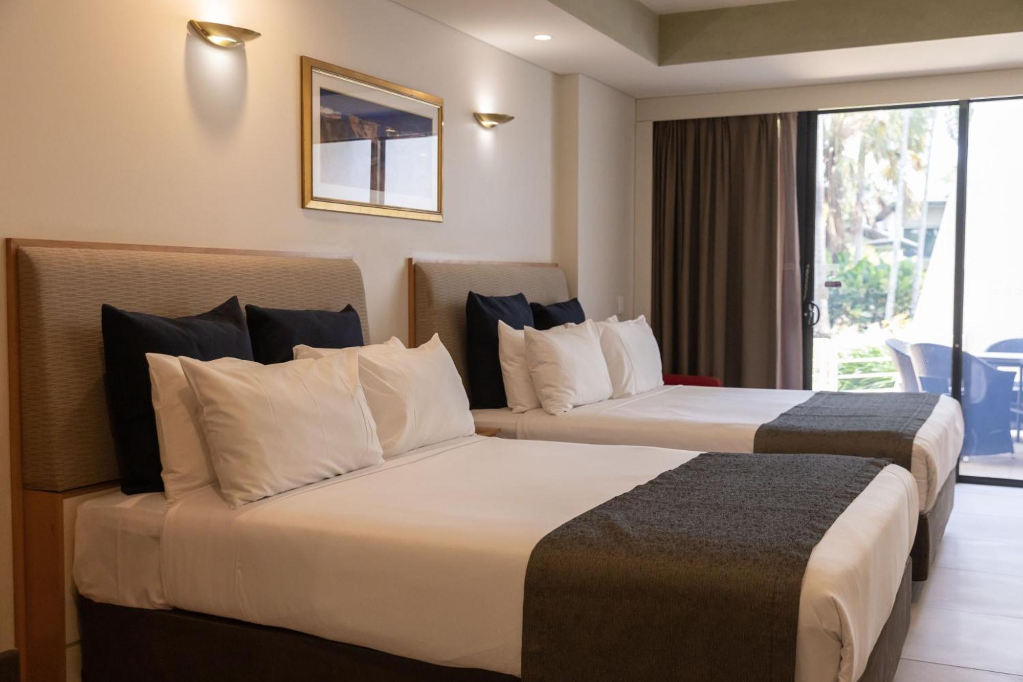 Mindil Beach Casino Resort Darwin Exterior foto A room at the hotel